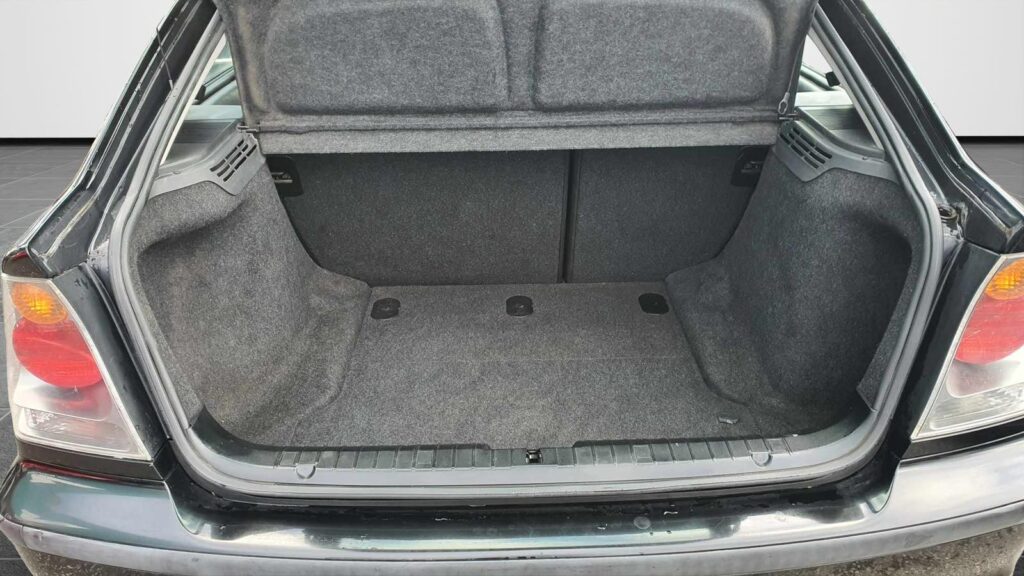 BMW 316 Compact E46 2006 - 13